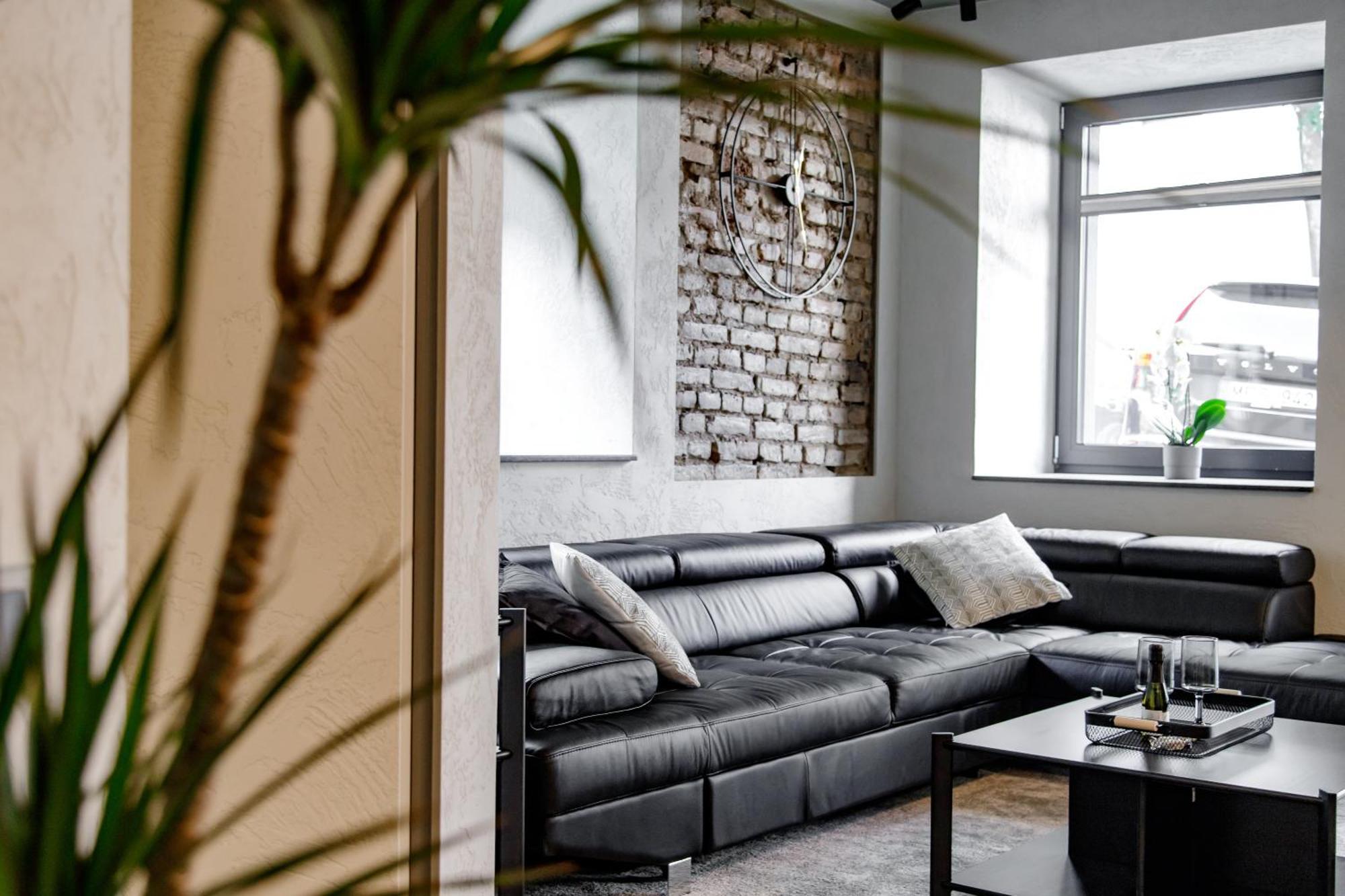 Hales Old Town Urban Apartments Вилнюс Екстериор снимка