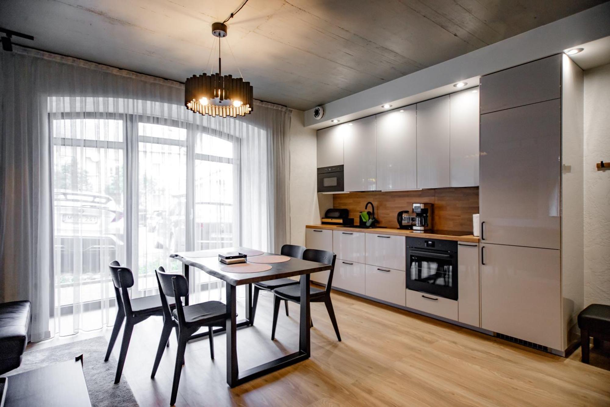 Hales Old Town Urban Apartments Вилнюс Екстериор снимка